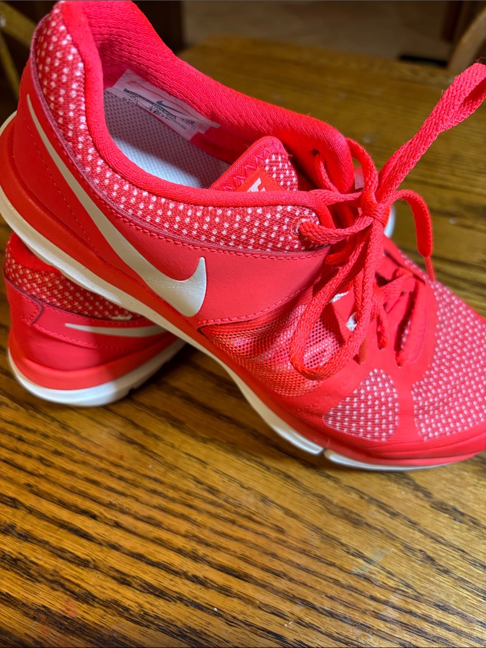 Nike Women's Red and White Athletic Training Sneakers
